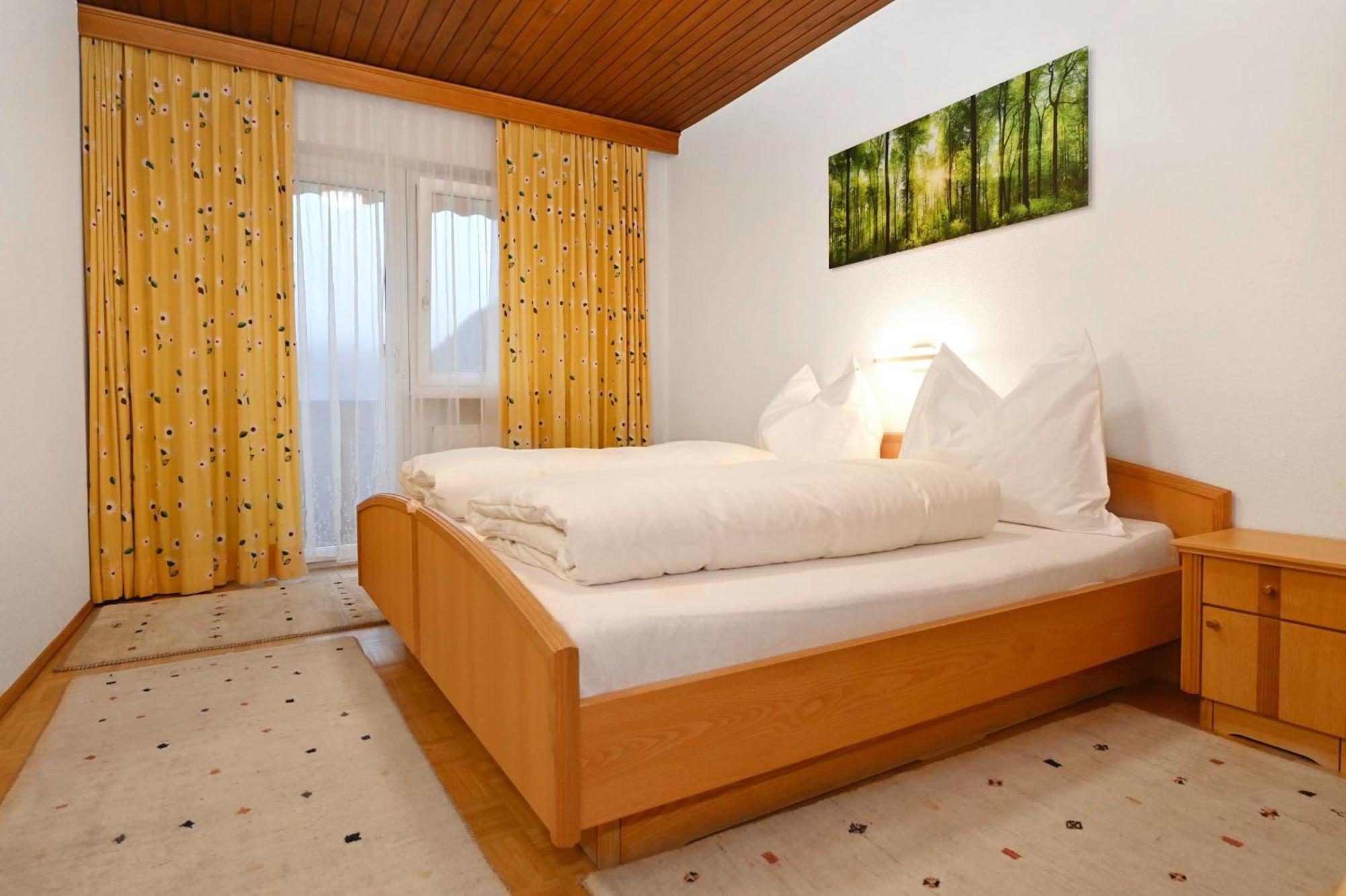 Gaestehaus Rundblick Шрунс Экстерьер фото