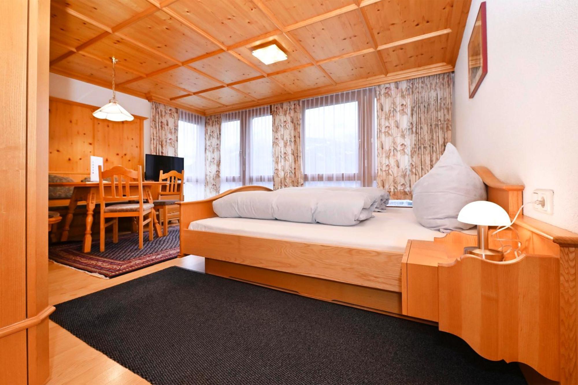 Gaestehaus Rundblick Шрунс Экстерьер фото