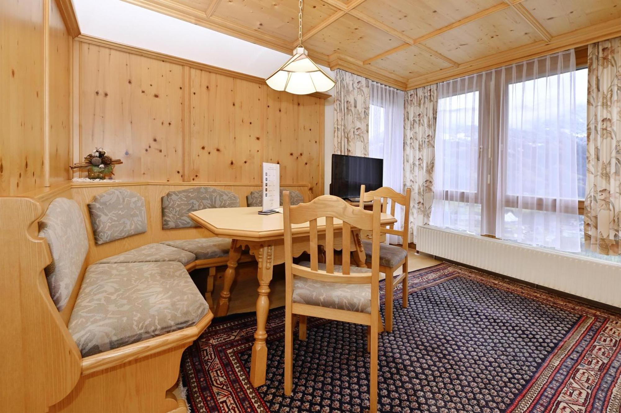 Gaestehaus Rundblick Шрунс Экстерьер фото